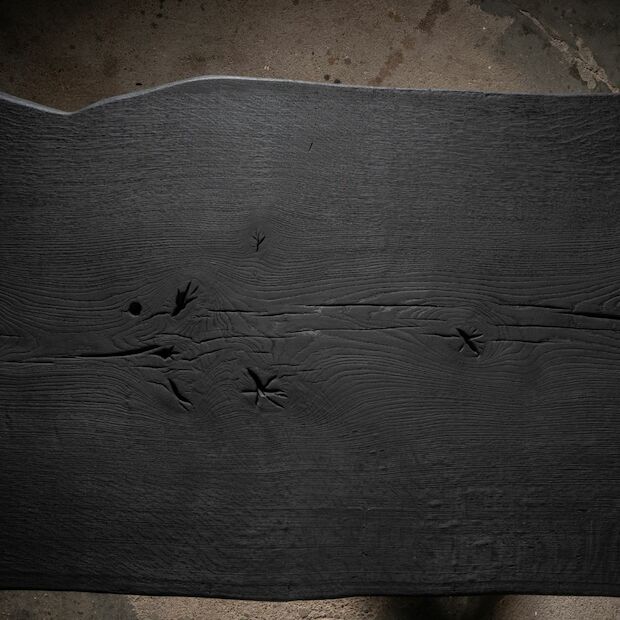 Massiver Holztisch geköhlt aus einem Stück - Eiche