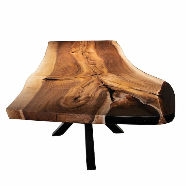 Massiver Holztisch aus einem Stück mit Epoxidharz - Nussbaum