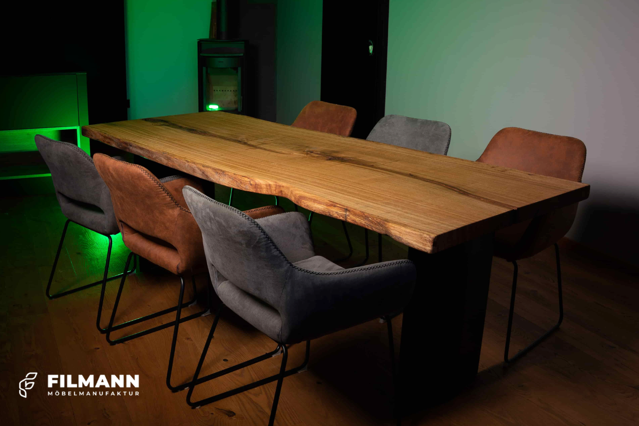 Ein Einzelstück, welches dem Wohnraum den gewissen Charn verleiht. | ©Filmann Möbelmanufaktur