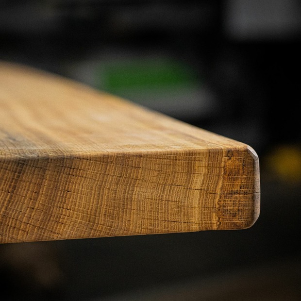 Massiver Holztisch Eiche - Esstisch aus einem Stück