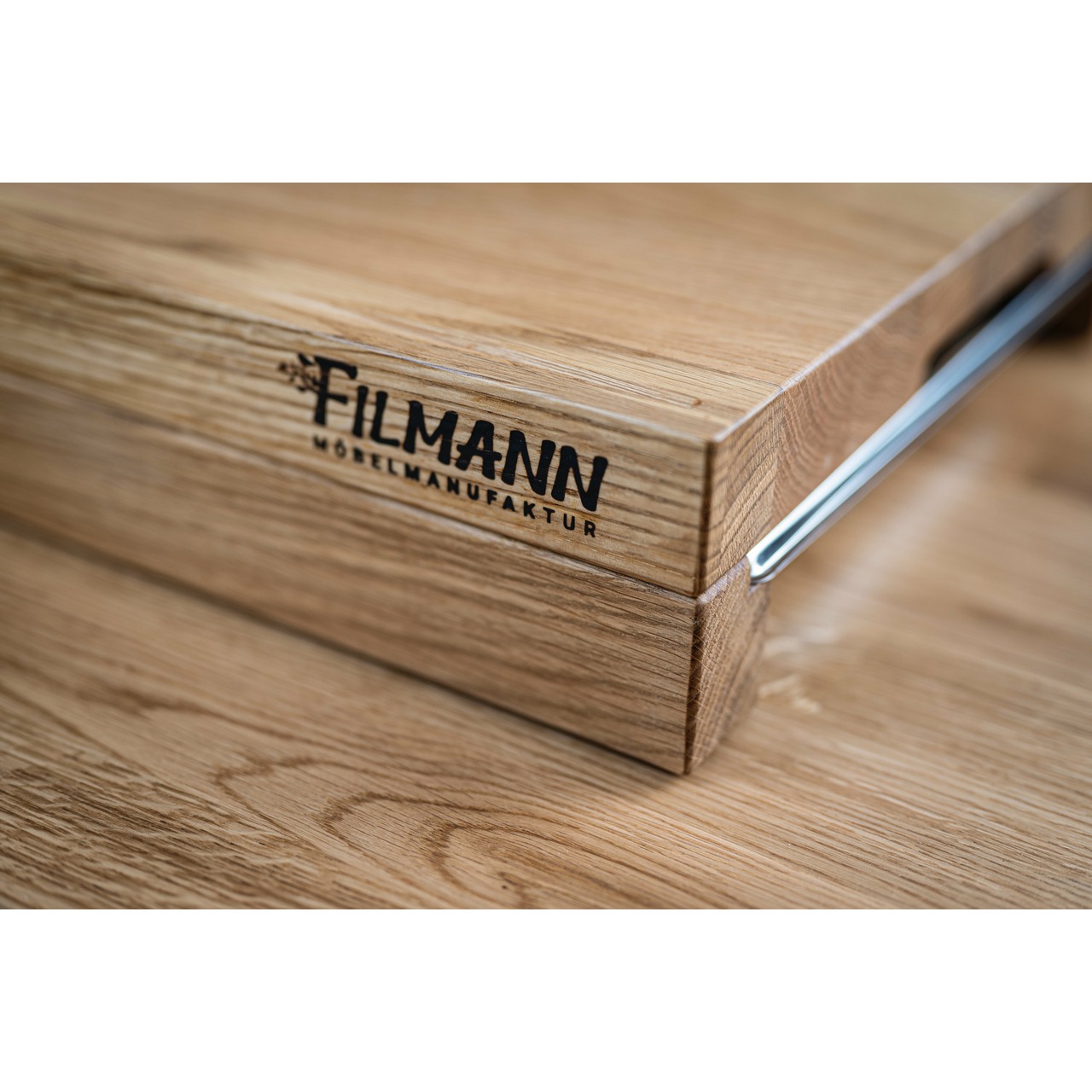 Schneidebrett Eiche mit Auffangschale & Saftrille - 55,5X38X9CM